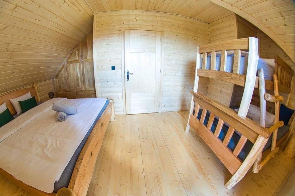 Beskid Wood Houses イステブナ エクステリア 写真